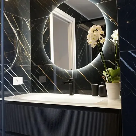 Elegante In Porta Venezia A شقة